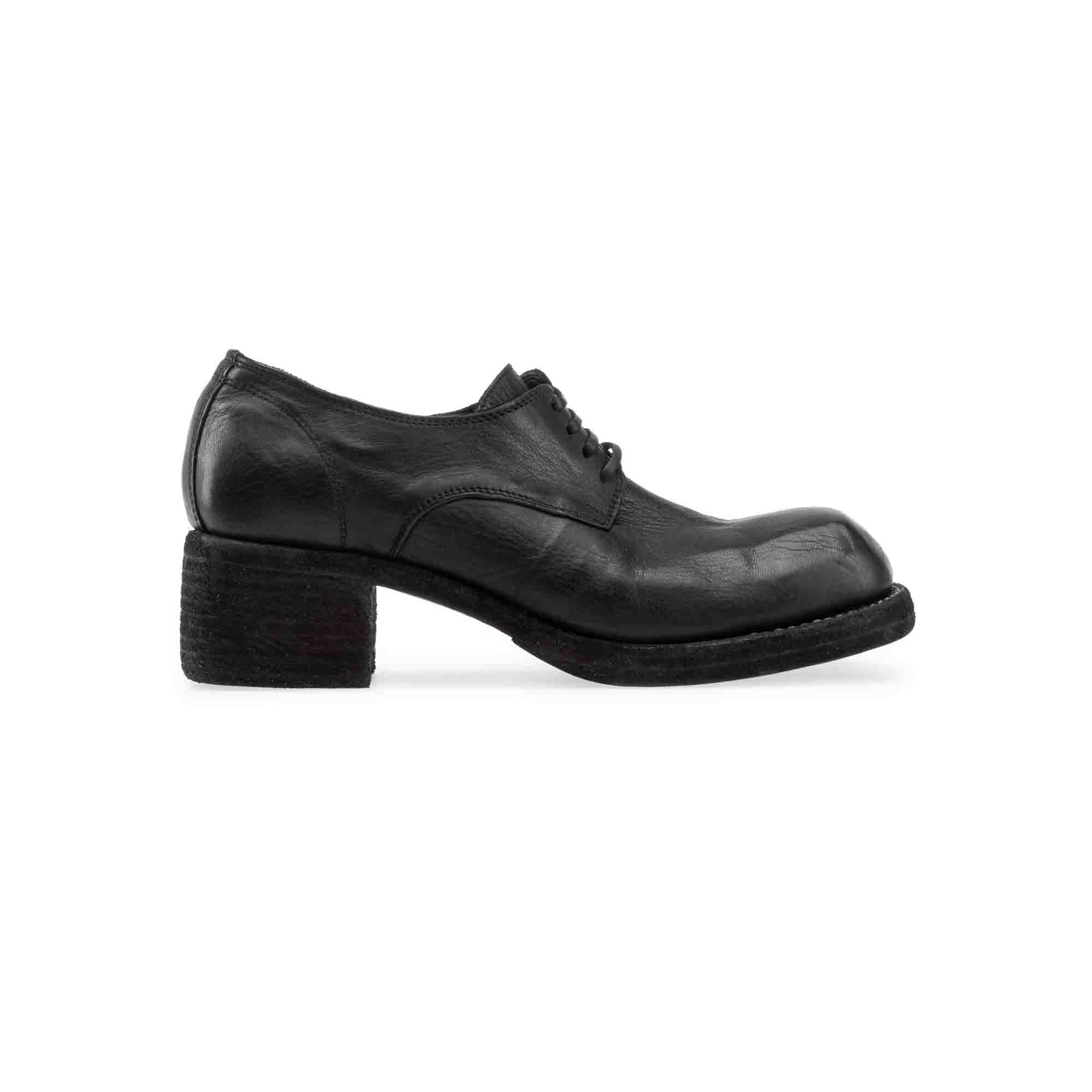 SQUARE TOE LACED UP SHOES