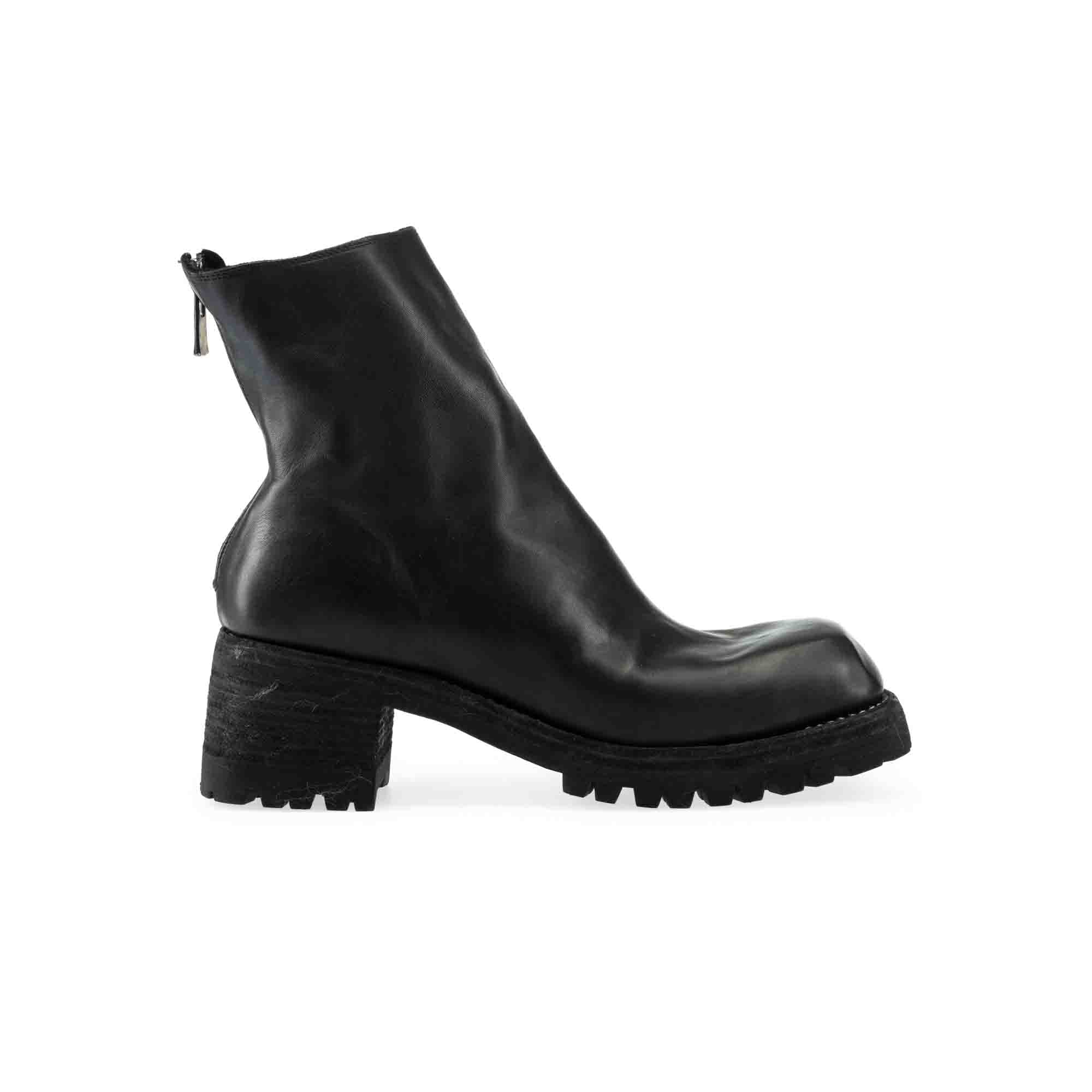 SQUARE TOE BACK ZIP BOOTS WITH VIBRAM
