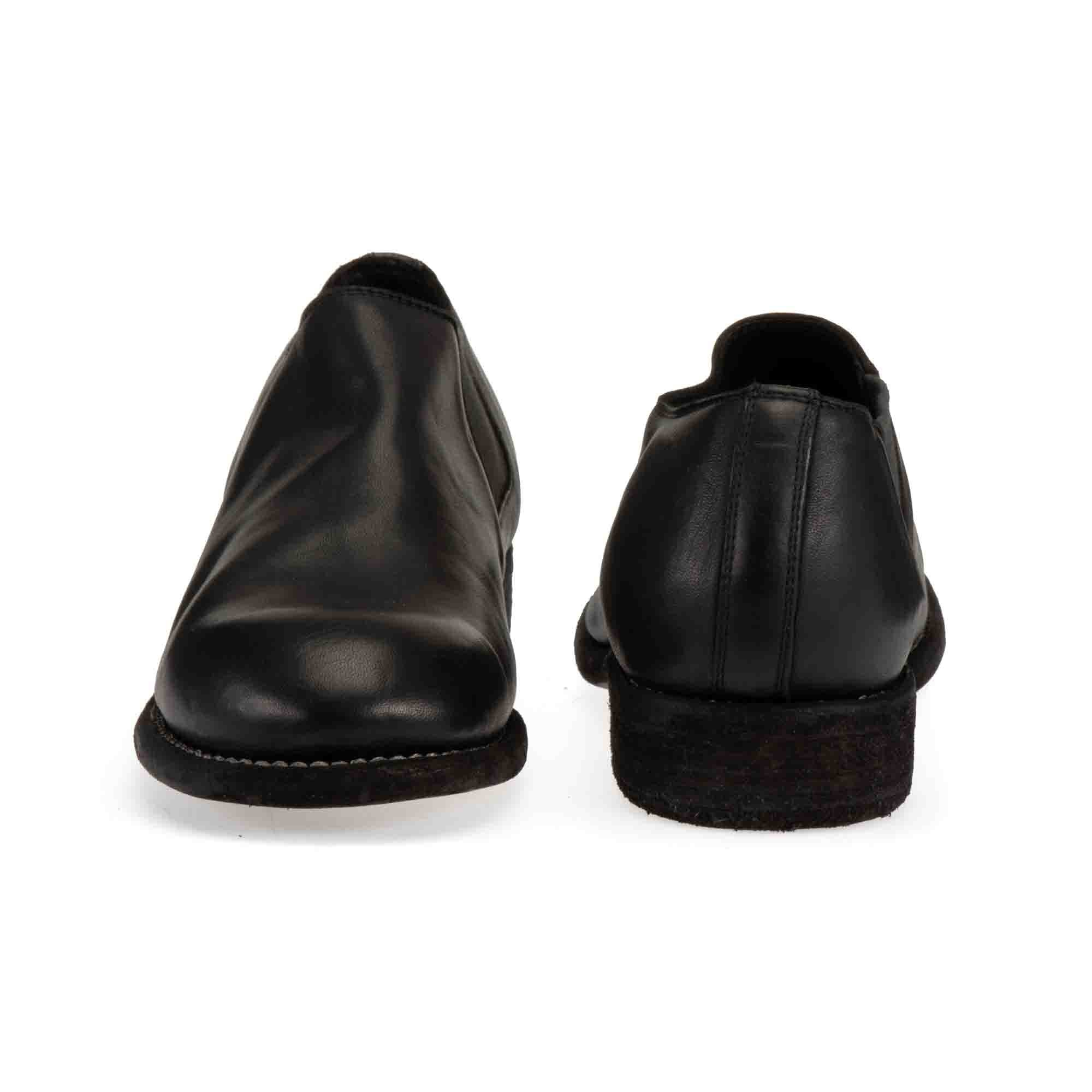 SLIP ON SHOES
