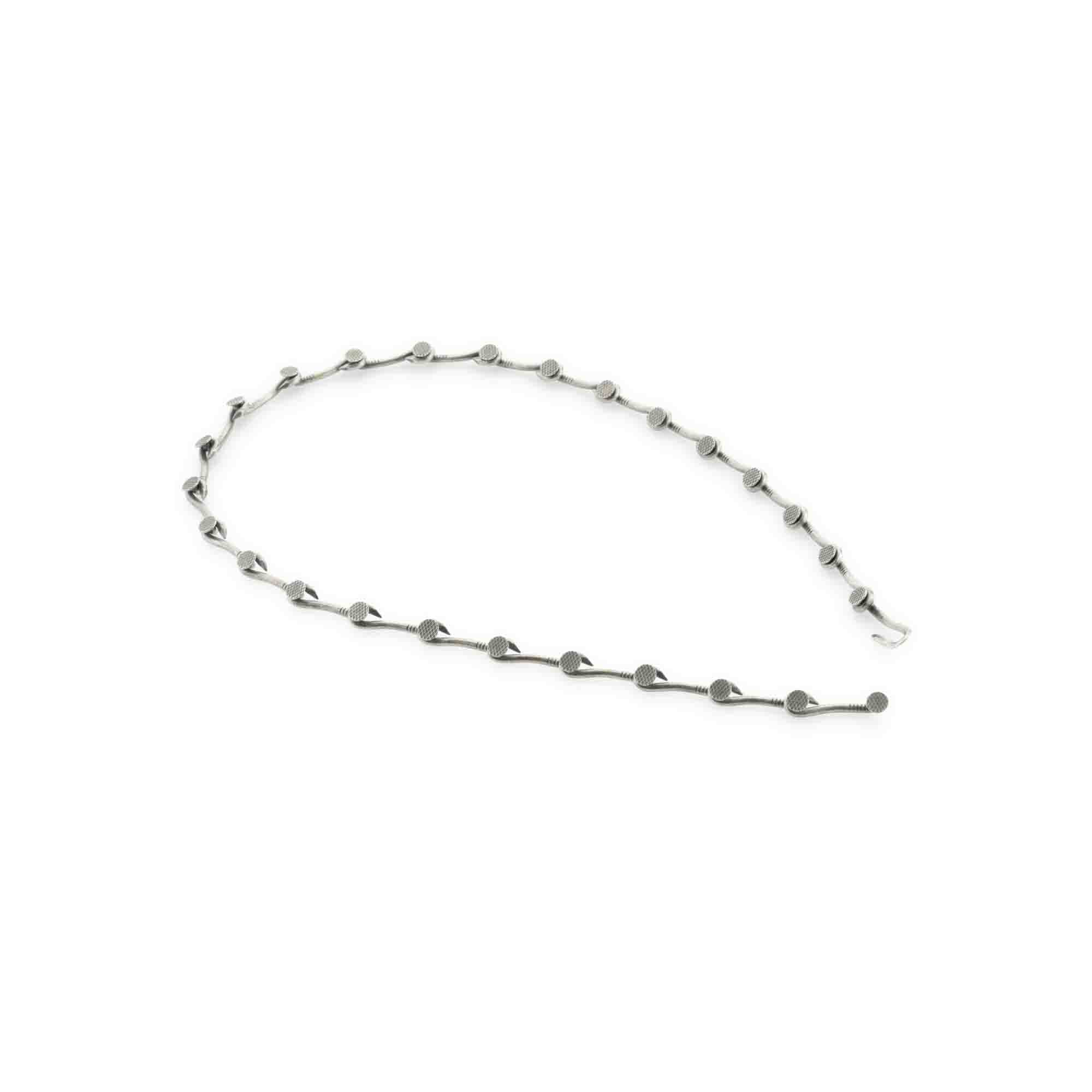 NAIL NECKLACE