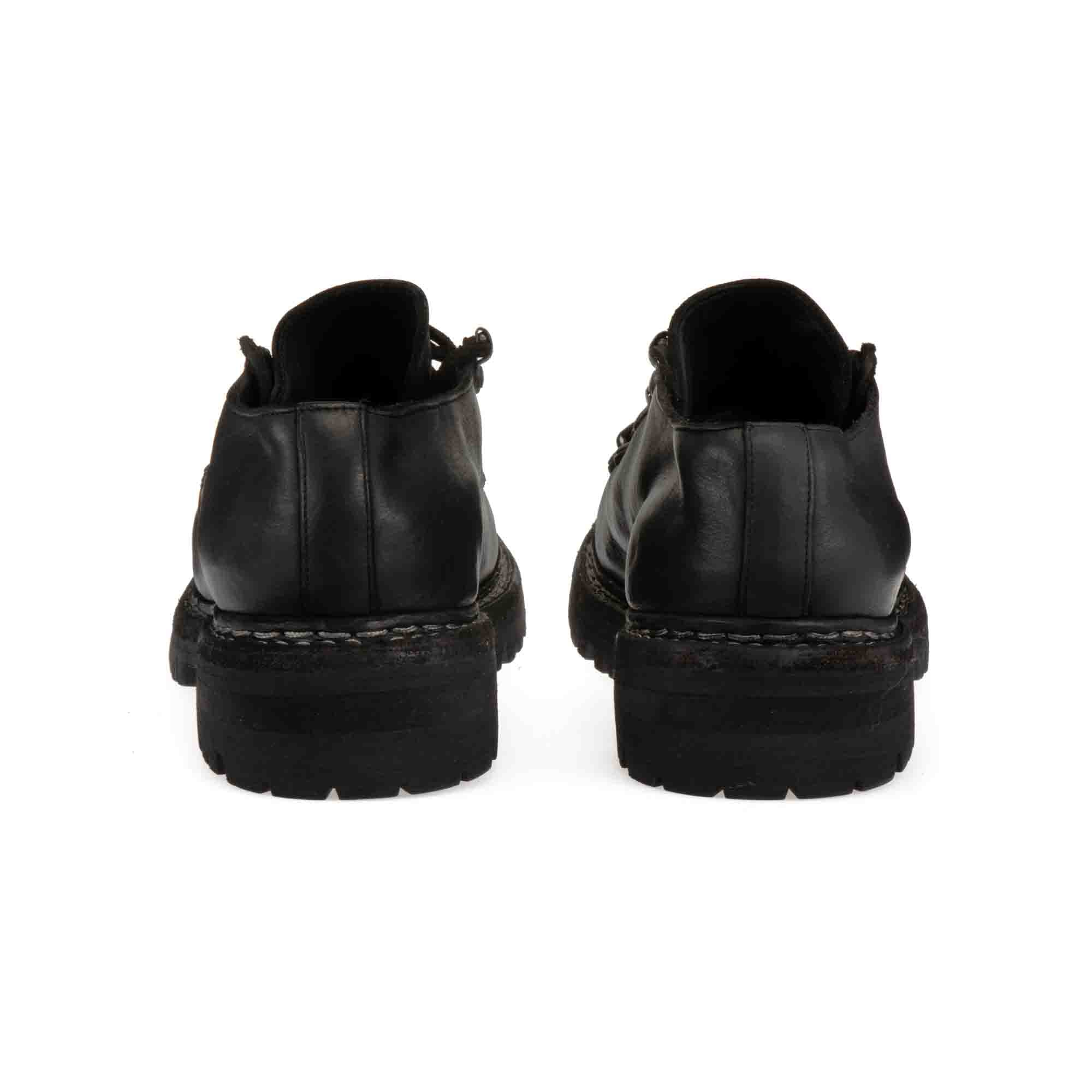HIKING SHOES – GUIDI