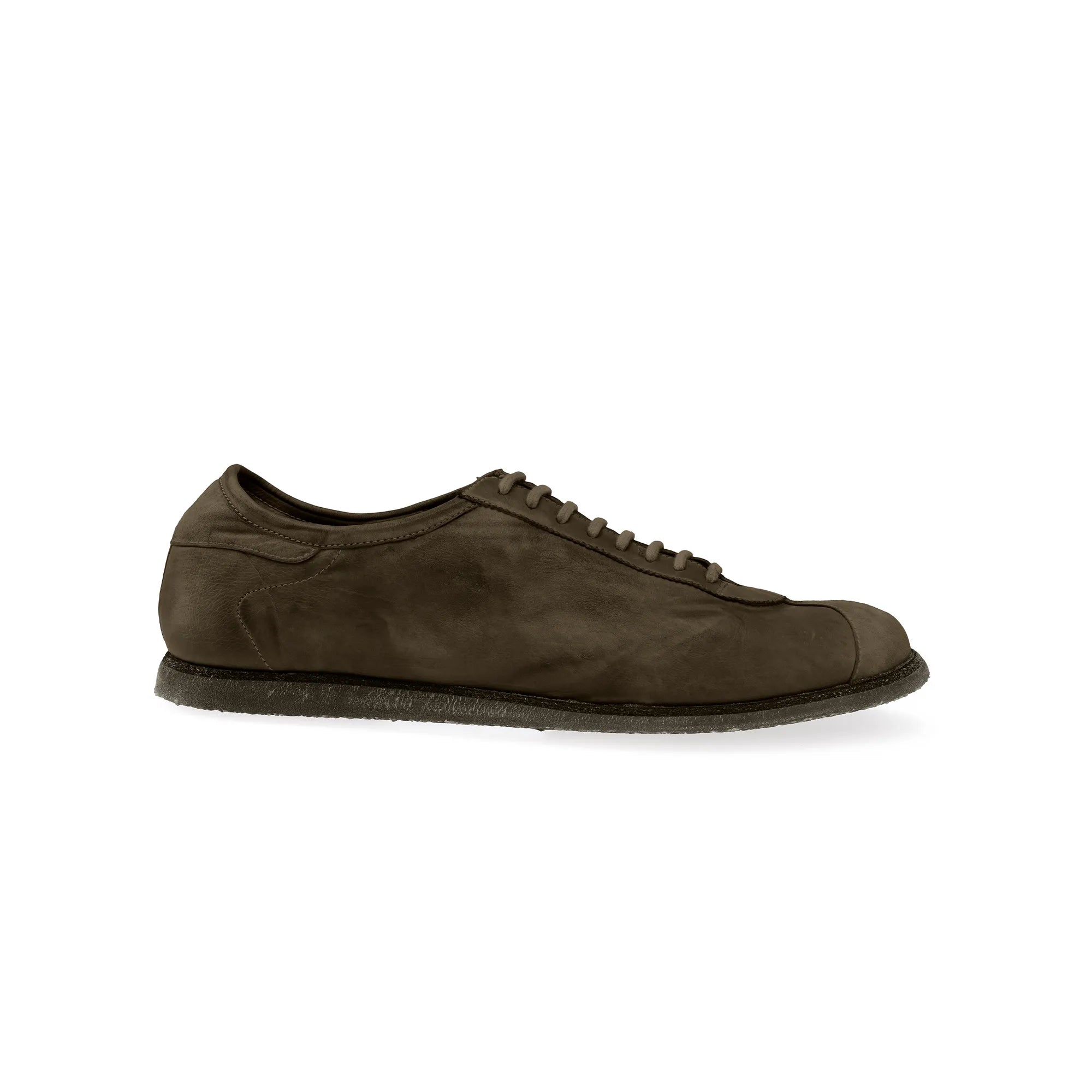 CLASSIC SNEAKERS SHOES