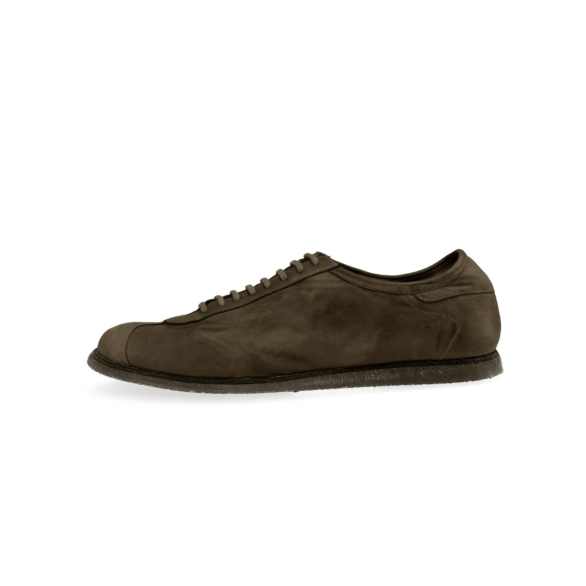CLASSIC SNEAKERS SHOES