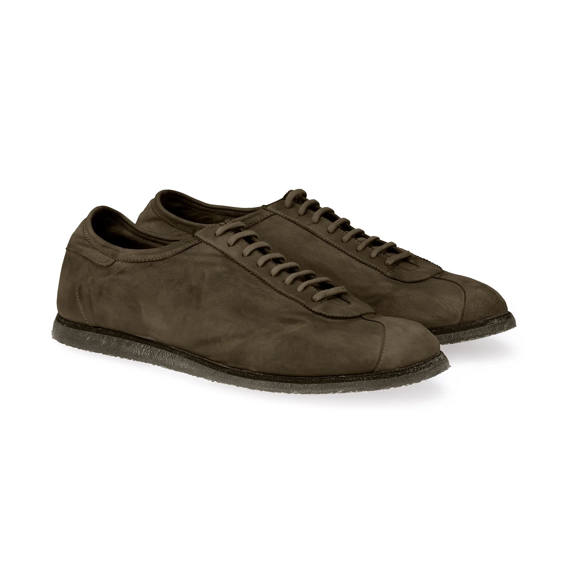 CLASSIC SNEAKERS SHOES